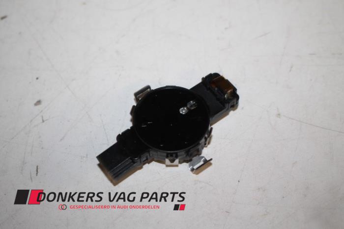 Begagnade Ljussensor Audi S6 Avant (C7) 4.0 V8 TFSI Pris € 75,00 Marginaltabell erbjuds av Donkers VAG Parts