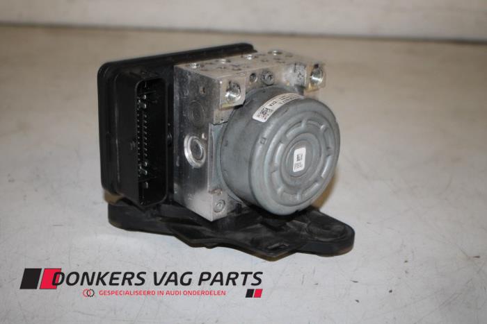 Begagnade ABS-pump Volkswagen Golf VII (AUA) 1.2 TSI 16V Pris € 450,00 Marginaltabell erbjuds av Donkers VAG Parts