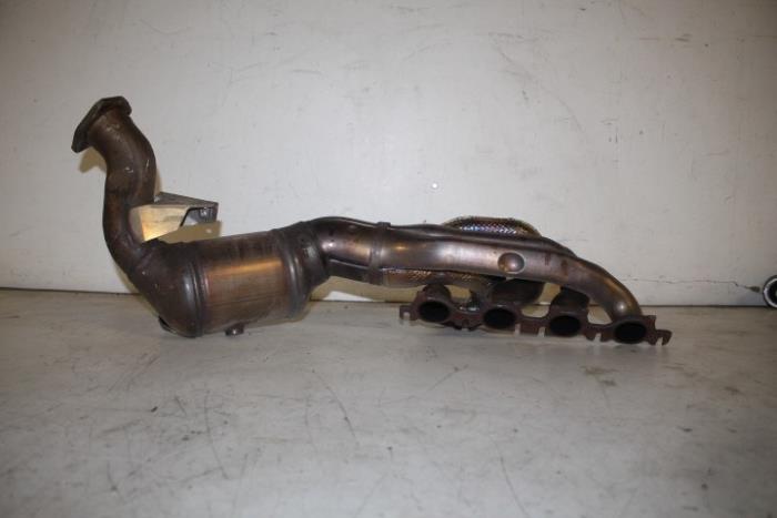 Exhaust manifold + catalyst from a Audi A5