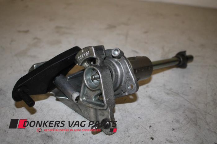 Używane Drazek sterowniczy Audi A3 Cena € 100,00 Procedura marży oferowane przez Donkers VAG Parts