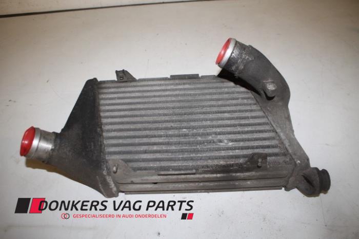 Usados Intercooler Audi A8 (D3) 3.0 TDI V6 24V Quattro Precio € 75,00 Norma de margen ofrecido por Donkers VAG Parts