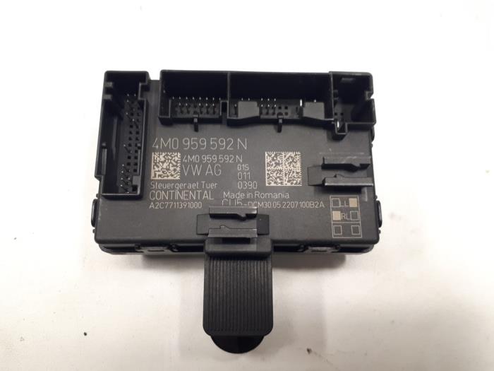 Central door locking module Audi Q7 4M0959592N