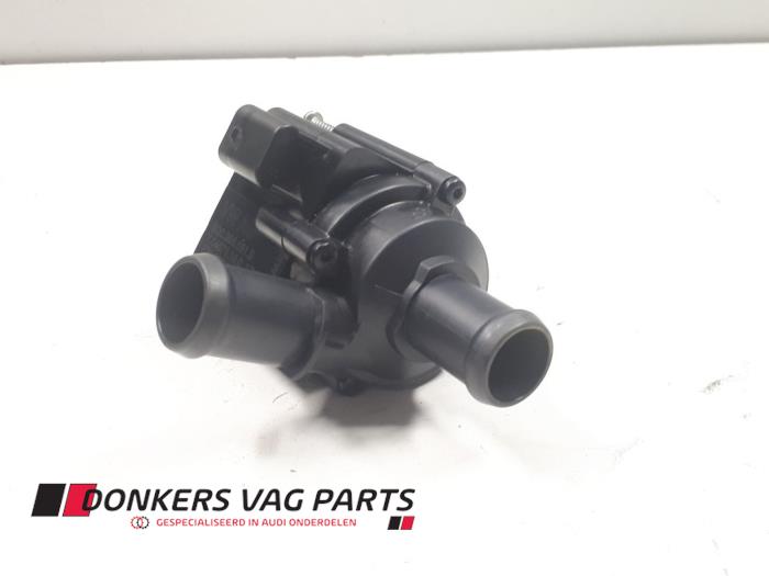 Begagnade Extra vattenpump Audi Diversen Pris € 50,00 Marginaltabell erbjuds av Donkers VAG Parts