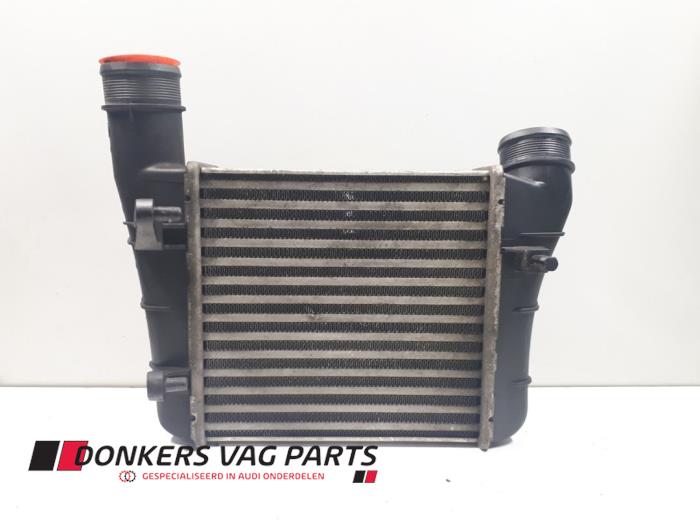 Usados Intercooler Audi A4 Cabrio (B7) 2.0 TDI Precio € 50,00 Norma de margen ofrecido por Donkers VAG Parts