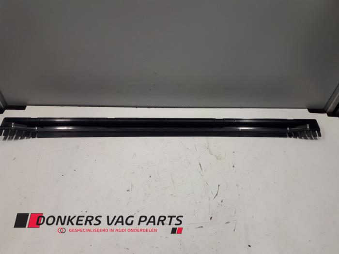 Nya Lufttratt Audi A6 (C8) Pris € 20,42 Inklusive moms erbjuds av Donkers VAG Parts