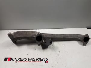 Intercooler Rohr van een Audi A8 (D2) 2.5 TDI V6 24V Quattro 1998