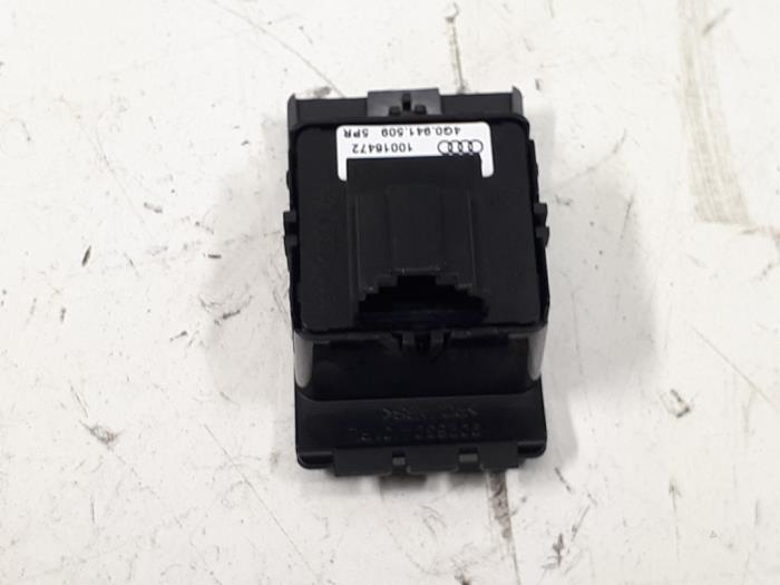 Panikbeleuchtung Schalter van een Audi A6 (C7) 2.0 TDI 16V 2015