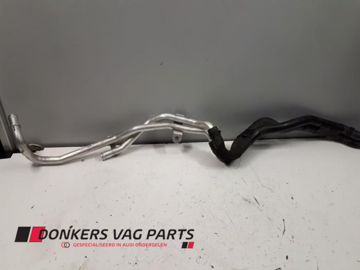Begagnade Vattenrör Audi S6 Avant (C7) 4.0 V8 TFSI Pris € 35,00 Marginaltabell erbjuds av Donkers VAG Parts