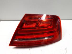 Używane Tylne swiatlo pozycyjne prawe Audi A8 (D4) 4.0 V8 32V TFSI Quattro Cena € 75,00 Procedura marży oferowane przez Autoparts Veghel