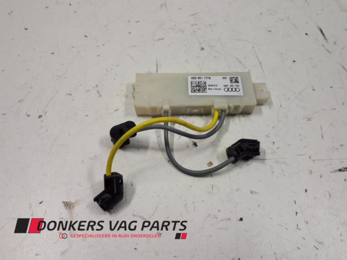 Begagnade Larmsensor Audi Diversen Pris € 80,00 Marginaltabell erbjuds av Donkers VAG Parts