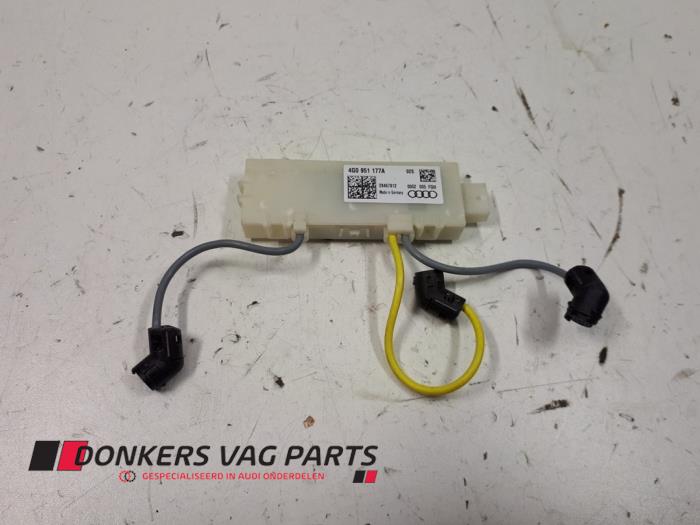 Begagnade Larmsensor Audi Diversen Pris € 80,00 Marginaltabell erbjuds av Donkers VAG Parts