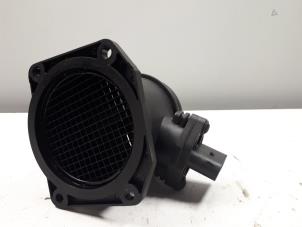 Used Air mass meter Audi A4 (B6) 2.0 20V Price € 75,00 Margin scheme offered by Autoparts Veghel