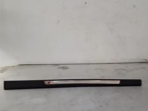Used Door sill right Audi A6 Avant (C6) 2.0 TDI 16V Price € 25,00 Margin scheme offered by Autoparts Veghel