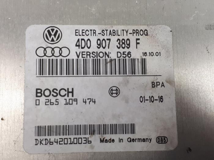Esp Steuergerät van een Audi A8 (D2)  2002