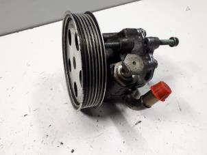 Used Power steering pump Audi A4 Avant (B6) 1.8 T 20V Price € 75,00 Margin scheme offered by Autoparts Veghel