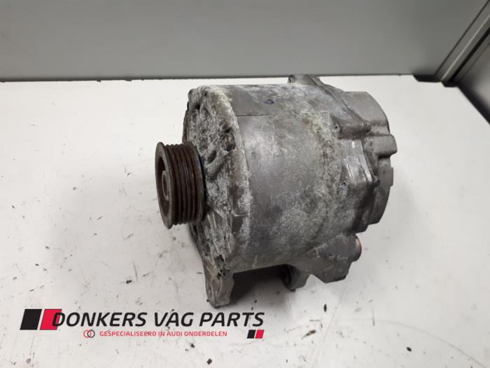 Begagnade Dynamo Audi A8 (D4) 4.0 V8 32V TFSI Quattro Pris € 181,50 Marginaltabell erbjuds av Donkers VAG Parts