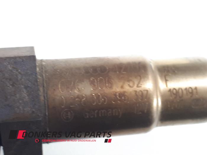 Sonde lambda d'un Audi A8 (D2)  2002