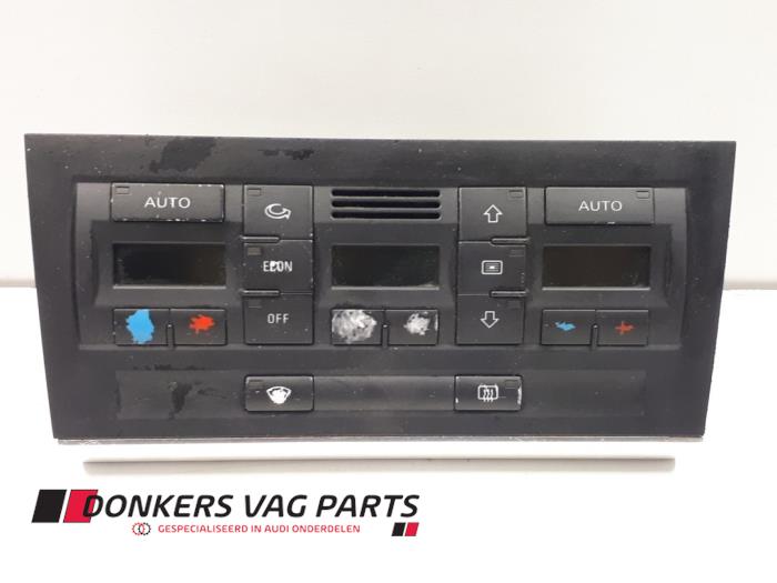 Używane Panel climatronic Audi A4 Avant (B6) 1.8 T 20V Cena € 30,00 Procedura marży oferowane przez Donkers VAG Parts