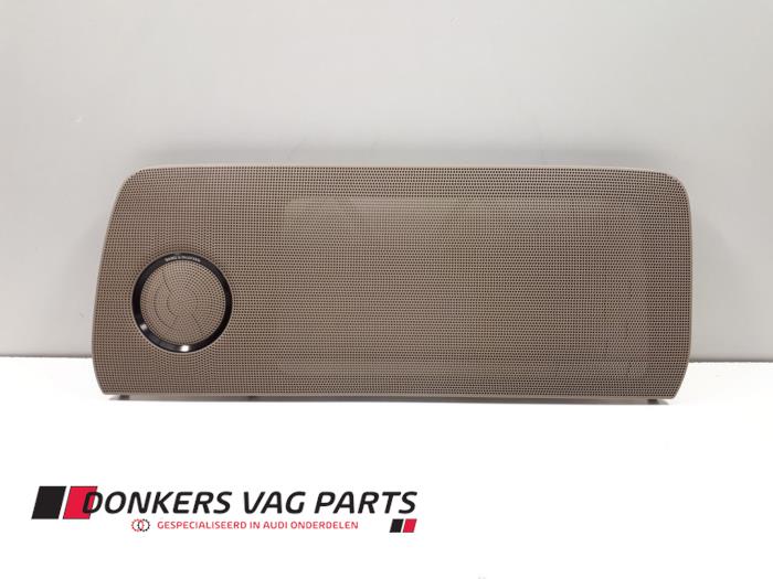 Parcel shelf grille