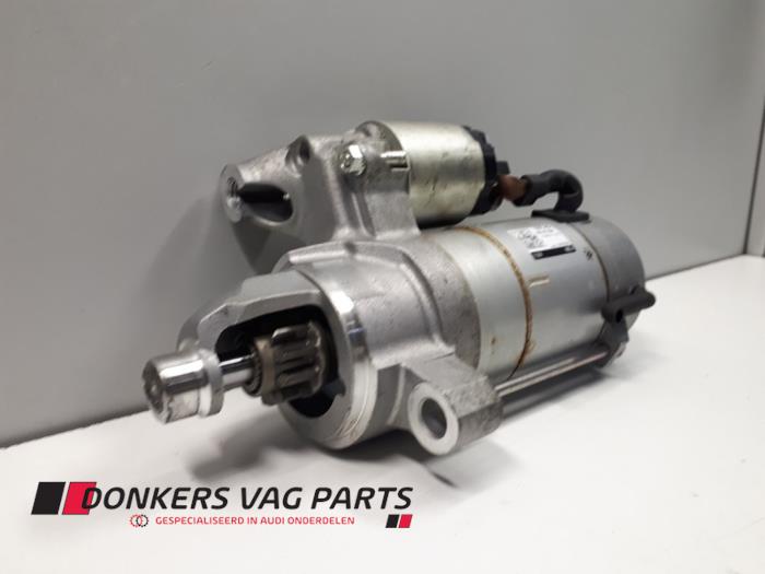 Starter from a Audi Q7 (4MB/4MG) 3.0 TDI V6 24V 2015