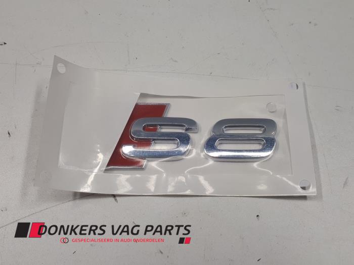 Nya Emblem Audi S8 Pris € 30,25 Inklusive moms erbjuds av Donkers VAG Parts