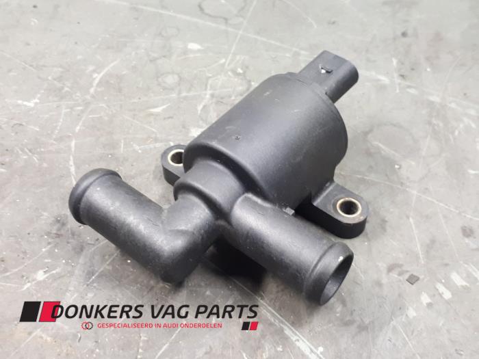 Begagnade Extra vattenpump Audi A8 (D4) 4.2 TDI V8 32V Quattro Pris € 25,00 Marginaltabell erbjuds av Donkers VAG Parts