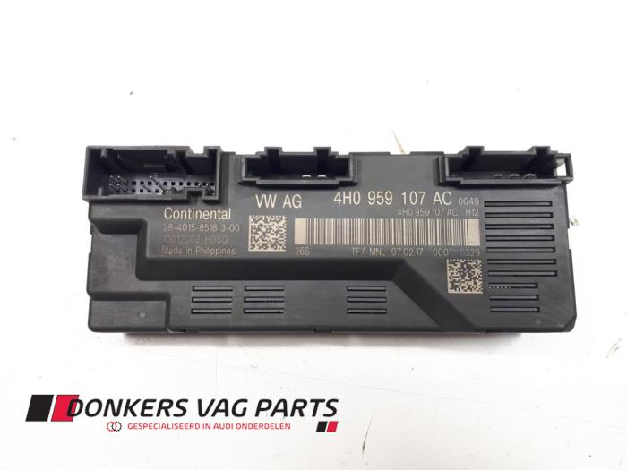 Używane Modul silnika tylnej klapy Audi A8 (D4) 4.2 TDI V8 32V Quattro Cena € 100,00 Procedura marży oferowane przez Donkers VAG Parts