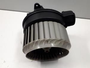 Used Heating and ventilation fan motor Audi A8 (D4) 4.2 TDI V8 32V Quattro Price € 60,00 Margin scheme offered by Autoparts Veghel