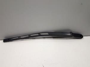 Used Front wiper arm Audi A8 (D4) 4.2 TDI V8 32V Quattro Price € 10,00 Margin scheme offered by Autoparts Veghel