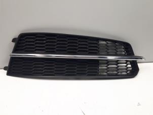 Used Bumper grille Audi A6 (C7) 3.0 TDI V6 24V Quattro Price € 50,00 Margin scheme offered by Autoparts Veghel