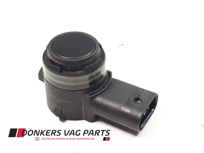 Usados Sensor PDC Audi Q2 (GAB/GAG) 1.0 30 TFSI 12V Precio € 35,00 Norma de margen ofrecido por Donkers VAG Parts