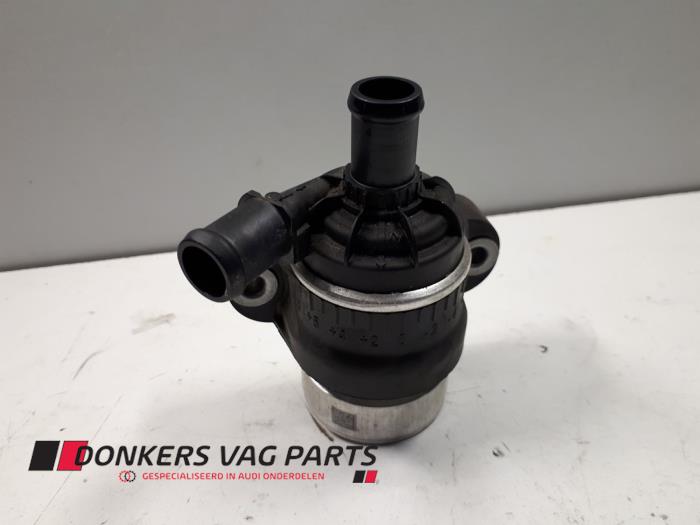 Begagnade Vattenpump Audi A6 (C8) 2.0 40 TDI Mild hybrid Pris € 125,00 Marginaltabell erbjuds av Donkers VAG Parts
