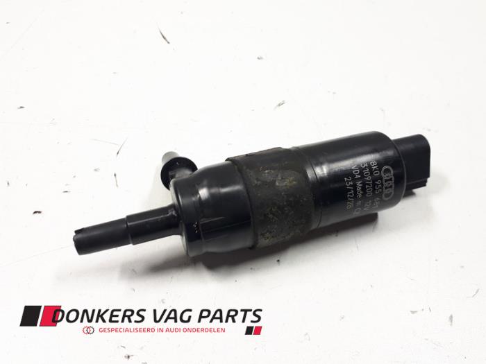 Używane Pompa spryskiwacza reflektorów Audi RS 5 (8T3) RS5 4.2 V8 32V Cena € 15,00 Procedura marży oferowane przez Donkers VAG Parts