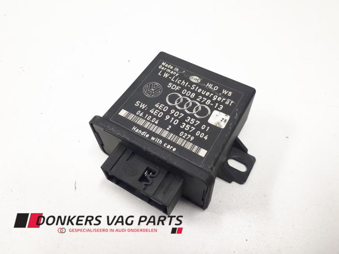 Usagé Ordinateur éclairage Audi A8 (D3) 6.0 W12 48V Quattro Prix € 35,00 Règlement à la marge proposé par Donkers VAG Parts
