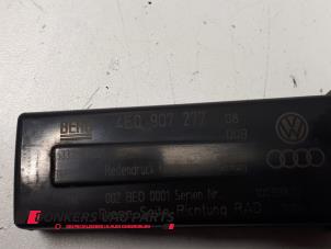 Däcktryckssensor från en Audi A8 (D3) 6.0 W12 48V Quattro 2004