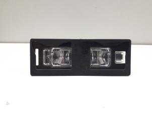 Używane Oswietlenie tablicy rejestracyjnej Audi RS 5 Sportback (F5A/F5F) 2.9 V6 TFSI 24V Cena € 10,00 Procedura marży oferowane przez Autoparts Veghel
