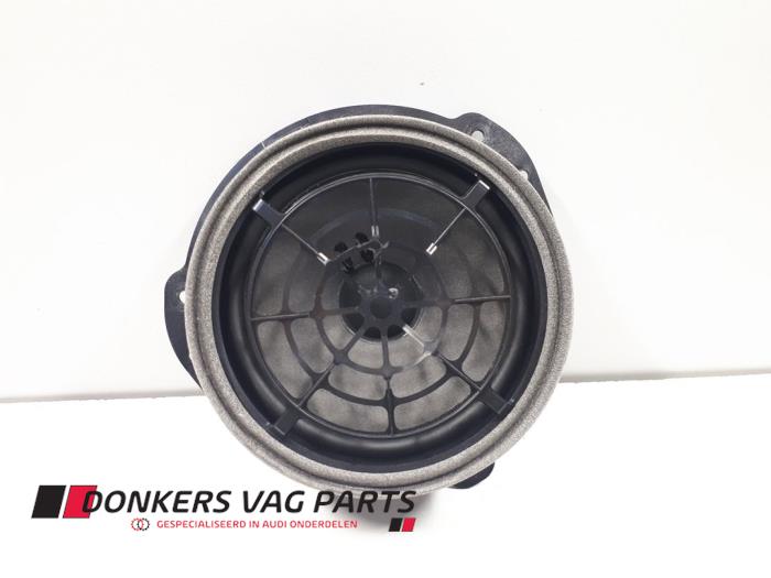 Używane Glosnik Audi RS 5 Sportback (F5A/F5F) 2.9 V6 TFSI 24V Cena € 25,00 Procedura marży oferowane przez Donkers VAG Parts