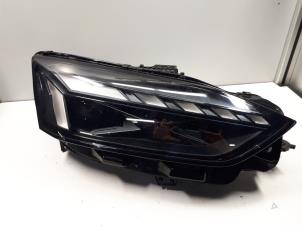 Używane Reflektor prawy Audi RS 5 Sportback (F5A/F5F) 2.9 V6 TFSI 24V Cena € 1.500,00 Procedura marży oferowane przez Autoparts Veghel