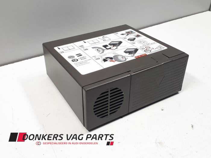 Begagnade Däckpump Audi S6 Avant (C7) 4.0 V8 TFSI Pris € 25,00 Marginaltabell erbjuds av Donkers VAG Parts