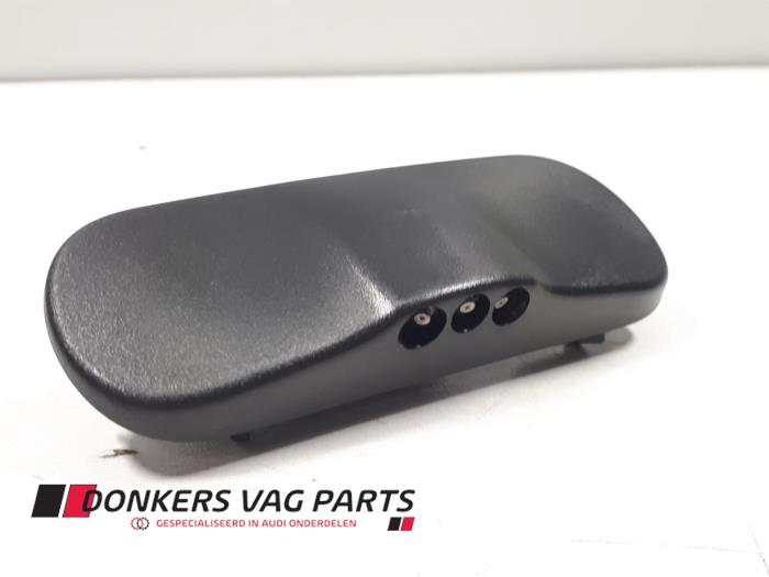 Używane Spryskiwacz przód Audi Q5 (8RB) Cena € 10,00 Procedura marży oferowane przez Donkers VAG Parts