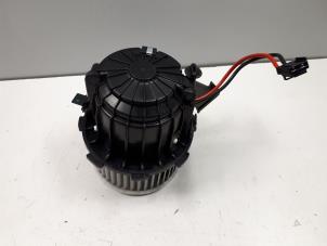 Used Heating and ventilation fan motor Audi A5 Sportback (8TA) 2.0 TDI 16V Quattro Price € 35,00 Margin scheme offered by Autoparts Veghel