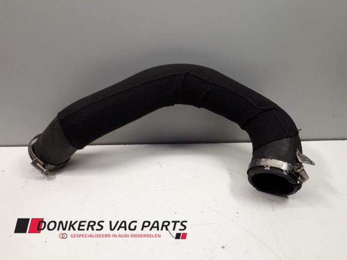 Usagé Tuyau intercooler Audi A5 Sportback (8TA) 2.0 TDI 16V Quattro Prix € 10,00 Règlement à la marge proposé par Donkers VAG Parts