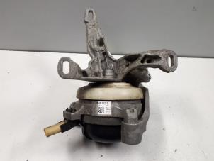 Usagé Support boîte de vitesses Audi SQ7 (4MB/4MG) 4.0 TDI V8 32V Prix € 100,00 Règlement à la marge proposé par Autoparts Veghel