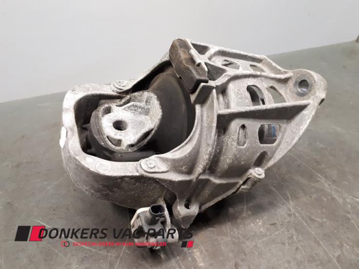 Used Engine mount Audi SQ7 (4MB/4MG) 4.0 TDI V8 32V Price € 302,50 Margin scheme offered by Donkers VAG Parts