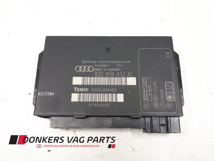 Używane Modul Comfort Audi A2 (8Z0) 1.4 TDI Euro 4 Cena € 250,00 Procedura marży oferowane przez Donkers VAG Parts