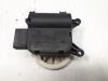Heater valve motor from a Audi A4 Avant (B6), 2001 / 2005 2.5 TDI 155 24V, Combi/o, Diesel, 2.496cc, 114kW (155pk), FWD, AYM, 2001-09 / 2002-07, 8E5 2001