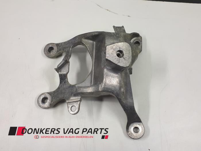 Usagé Support moteur Audi A8 (D4) 4.0 V8 32V TFSI Quattro Prix € 20,00 Prix TTC proposé par Donkers VAG Parts