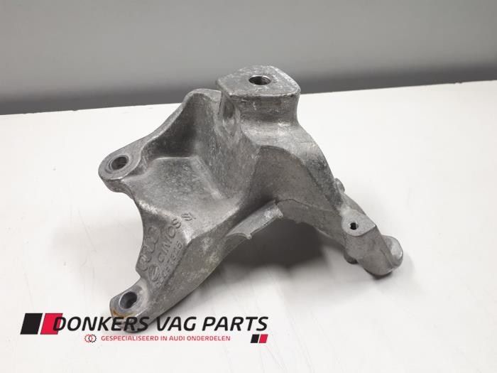 Usagé Support moteur Audi A8 (D4) 4.0 V8 32V TFSI Quattro Prix € 20,00 Prix TTC proposé par Donkers VAG Parts