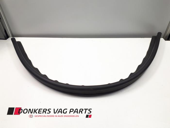 Engine compartment seal – 8T0823723