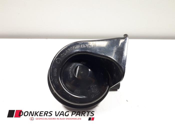 Używane Klakson Audi RS 5 Sportback (F5A/F5F) 2.9 V6 TFSI 24V Cena € 25,00 Procedura marży oferowane przez Donkers VAG Parts
